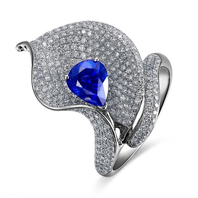 》》点击进入【花蕾】 白18k金蓝宝石戒指