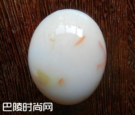 蛋白石正确保养方法