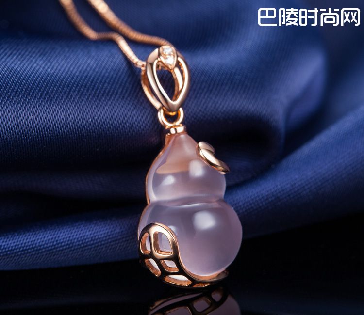 》》点击进入【赐缘】 芙蓉石玫瑰金女士吊坠