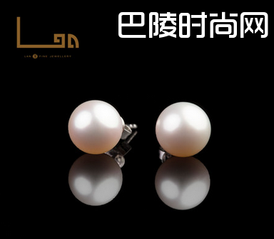 LAN珠宝 18K金AKOYA珍珠耳钉 天然海水正圆优质光泽白色珍珠