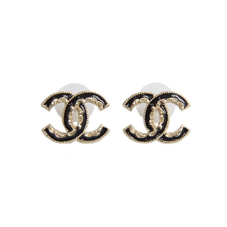 香奈儿耳环是什么材质
