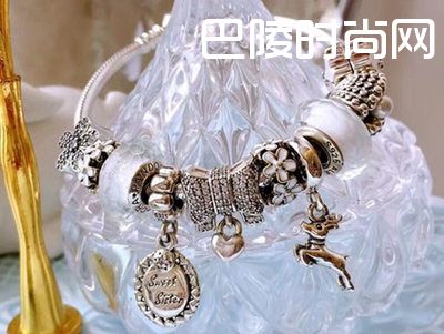 潘多拉手链怎么搭配好看
