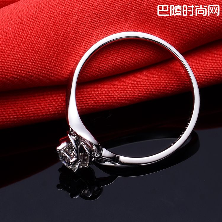 pd950钻石戒指多少钱