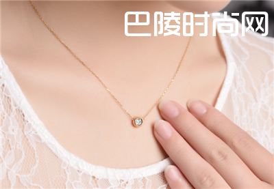 女士项链