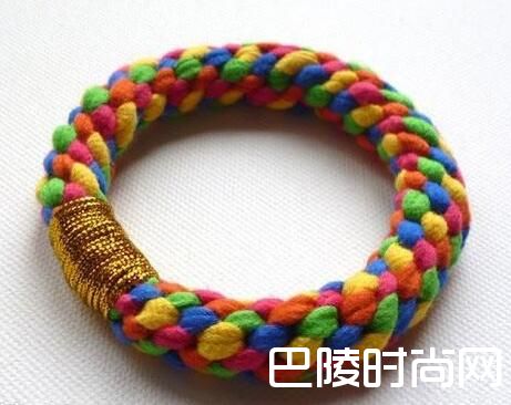 五股辫手链的编法图解