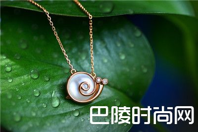 送吊坠有什么寓意