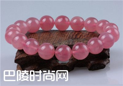 粉水晶手链有什么寓意