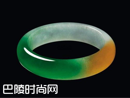 春带彩翡翠手镯有什么寓意