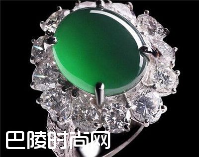 翡翠戒指镶嵌款式图片
