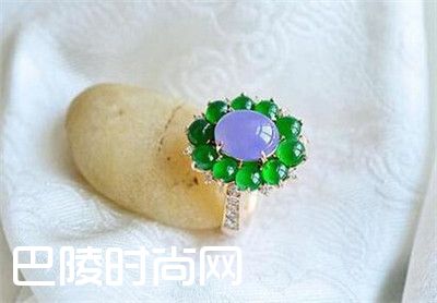 翡翠戒指镶嵌款式图片