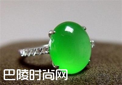 翡翠戒指镶嵌款式图片
