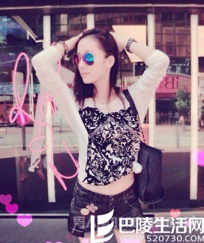 李念双胞胎妹妹比李念更时尚 李念双胞胎妹妹比李念更时尚