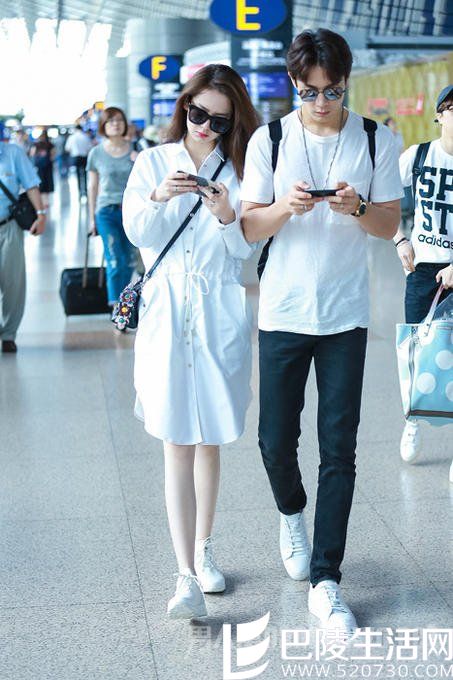 戚薇李承铉情侣装 戚薇李承铉情侣装