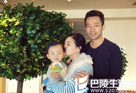 汪小菲大S和女儿合影 汪小菲大S和女儿合影