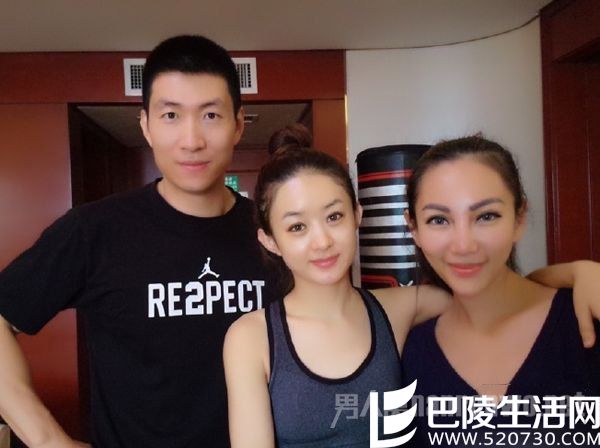 赵丽颖与教练的合照 赵丽颖与教练的合照