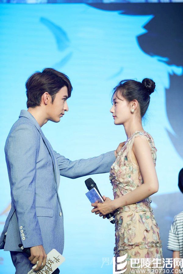 李一桐米热身高对比