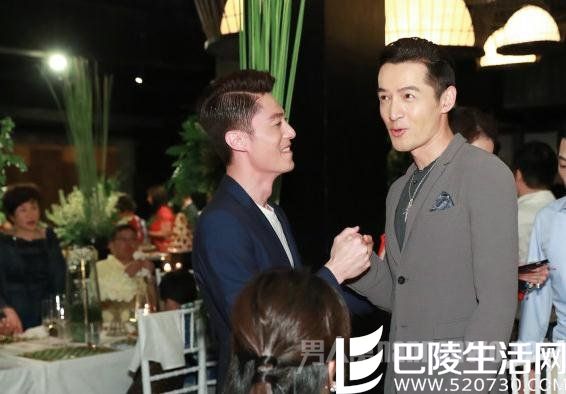 胡歌参加霍建华婚礼 胡歌参加霍建华婚礼