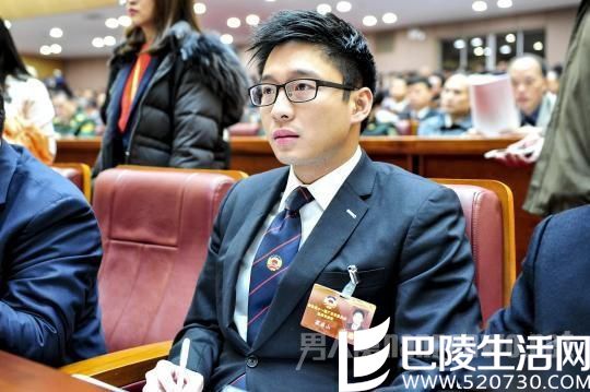 霍启山章子怡之间的悬殊