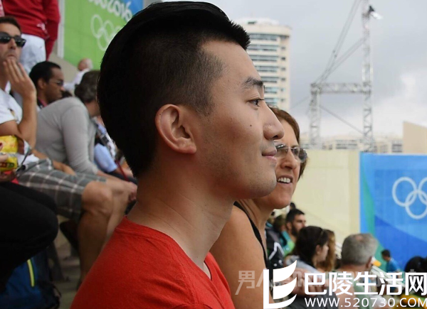 吴敏霞男友资料背景