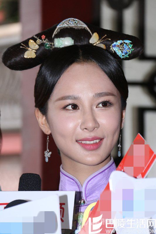 杨紫接受采访 杨紫接受采访