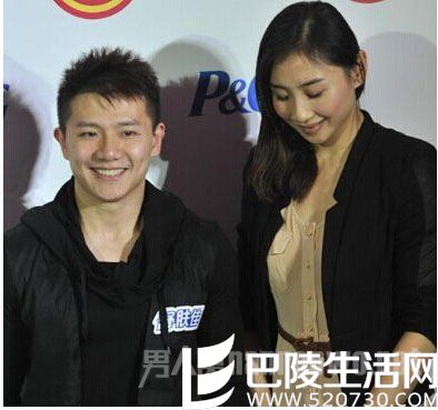 何雯娜男友