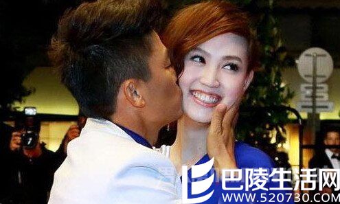 王宝强亲吻马蓉