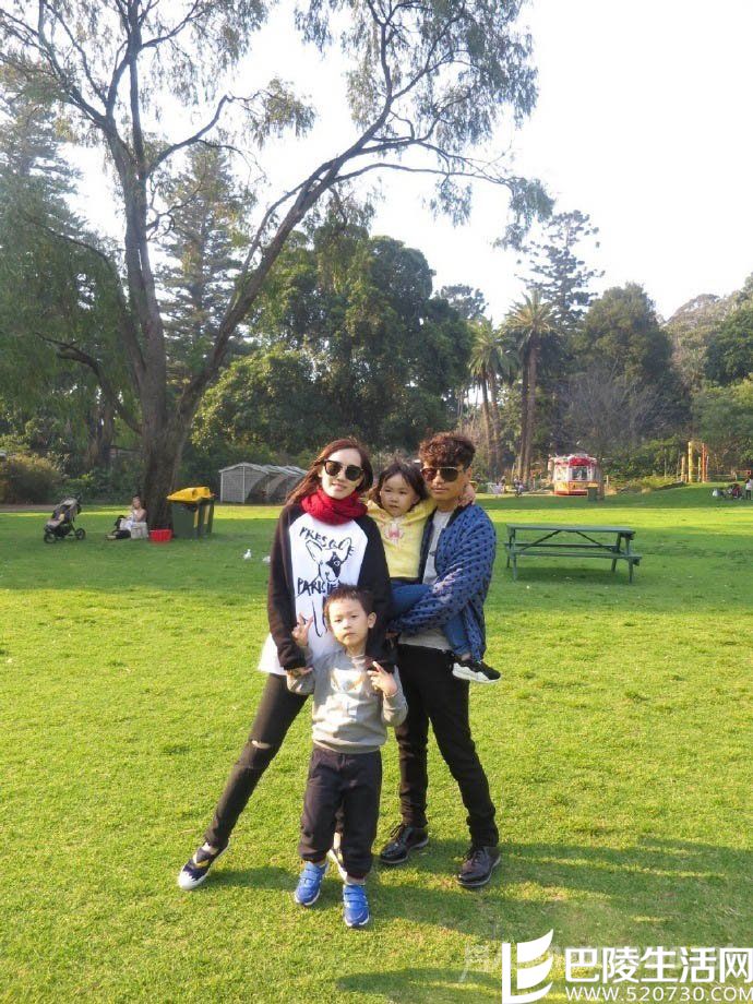 王宝强全家福 王宝强全家福