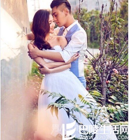 韩雯雯婚纱照