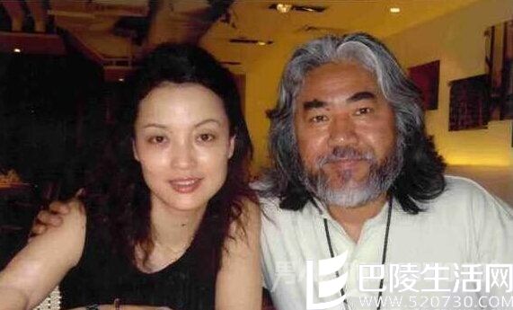 张纪中和妻子合影 张纪中和妻子合影