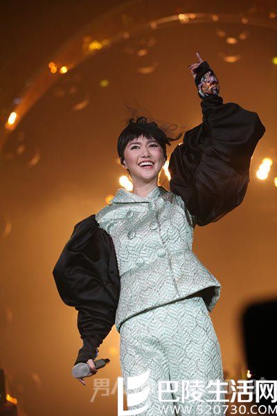 歌手谭维维 歌手谭维维