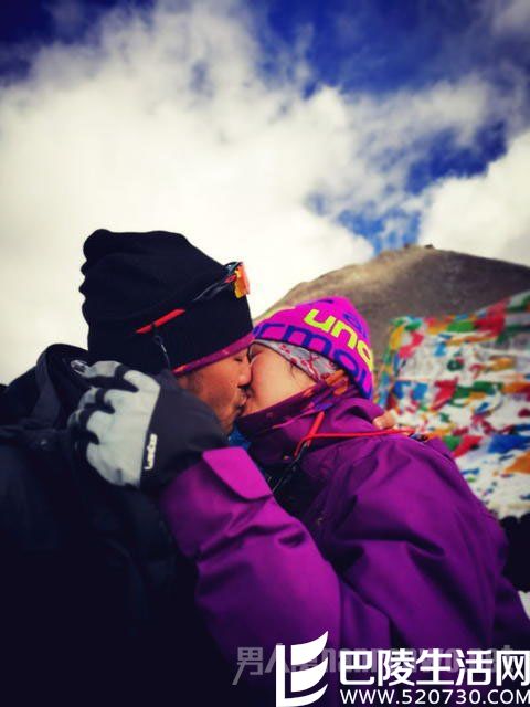 谭维维陈亦飞相拥热吻 谭维维陈亦飞相拥热吻