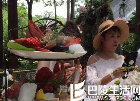 马丽出席沈腾婚礼