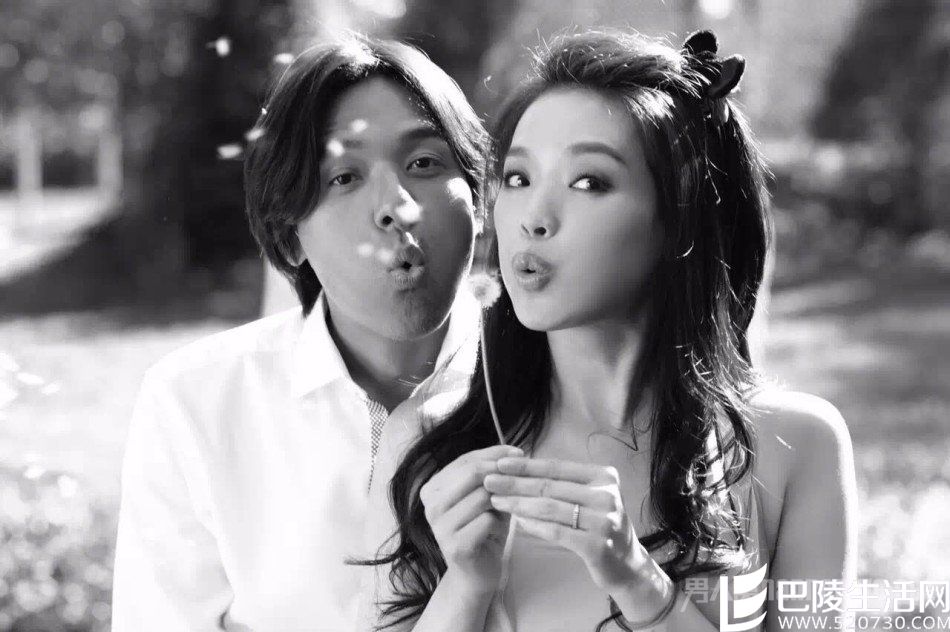 舒淇冯德伦黑白婚纱照 舒淇冯德伦黑白婚纱照