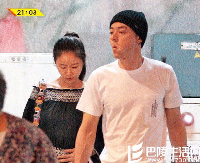 林心如霍建华十分甜蜜