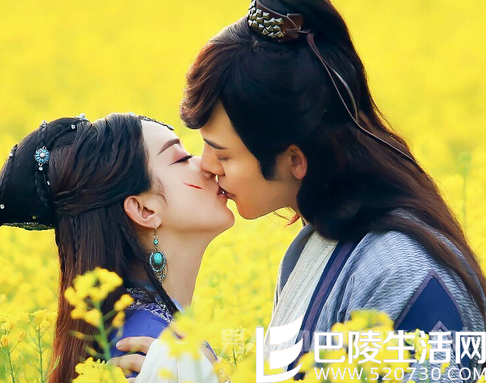 陈伟霆赵丽颖亲吻照