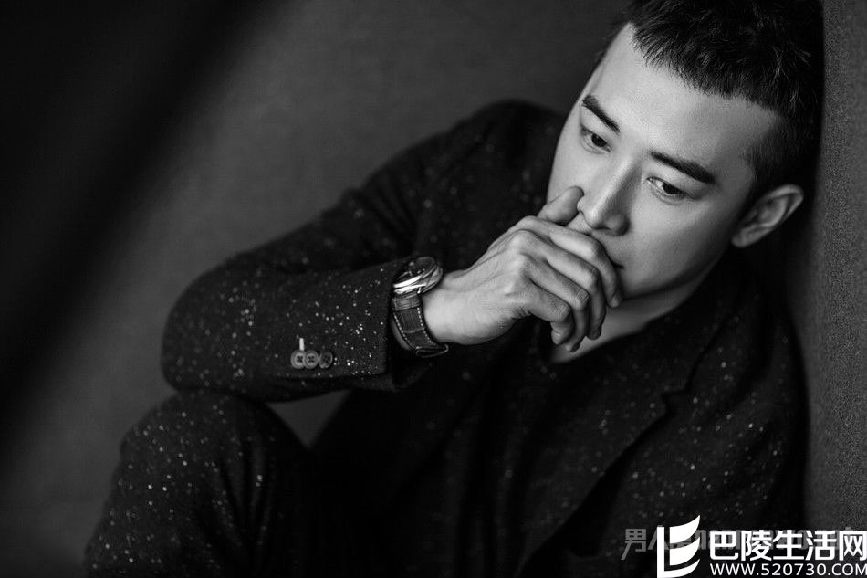 罗晋黑白写真照