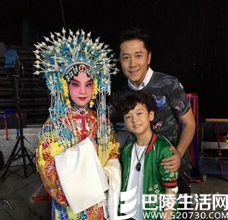 蔡国庆孩子正面照