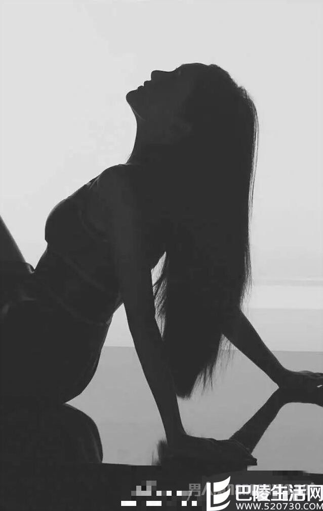 郑爽黑白效果照片