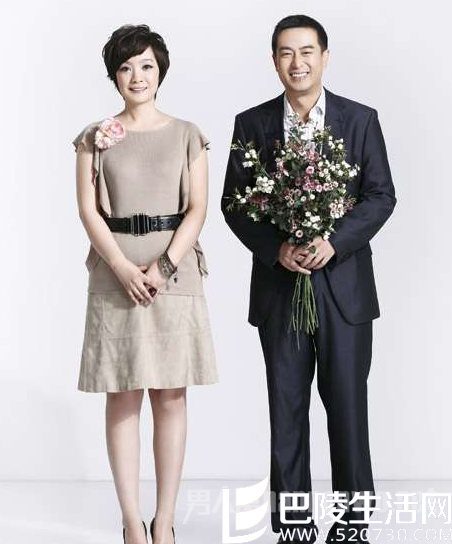 张嘉译和老婆秀恩爱