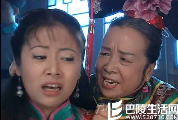 容嬷嬷向紫薇扎针