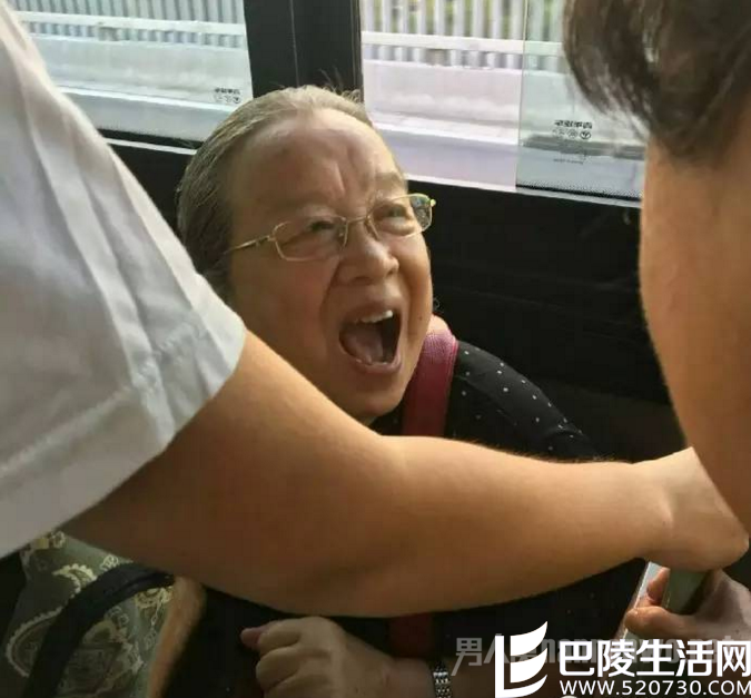 网友偶遇容嬷嬷