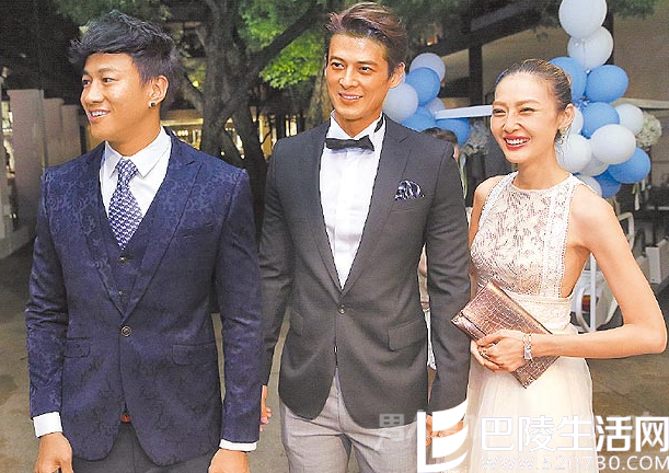 何润东等到场祝贺