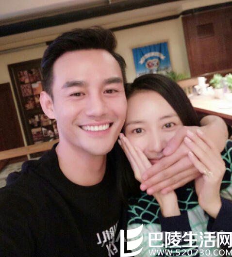 王凯王鸥亲密照