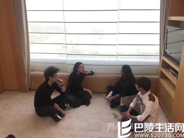 汪峰携章子怡甜蜜现身 汪峰携章子怡甜蜜现身