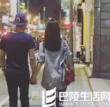 十指紧扣 十指紧扣