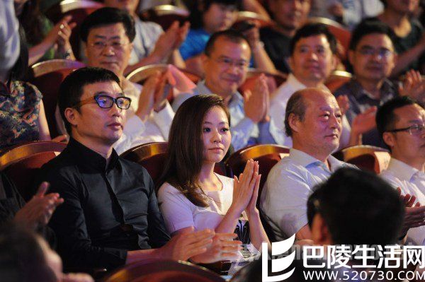 张靓颖与冯轲恋情 张靓颖与冯轲恋情