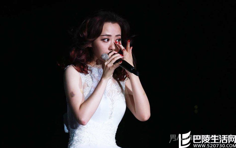 张靓颖被冯轲洗脑惊人内幕 张靓颖被冯轲洗脑惊人内幕