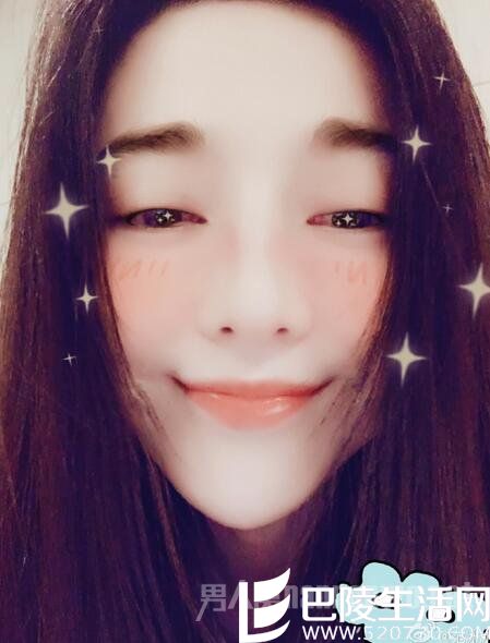 范冰冰晒搞怪自拍 范冰冰晒搞怪自拍