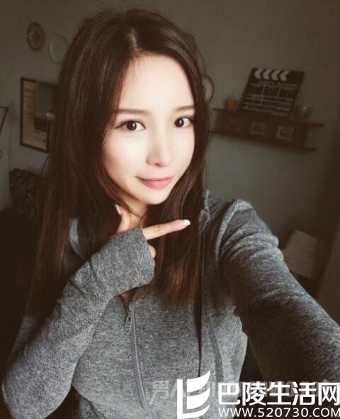 李嘉艾自拍照 李嘉艾自拍照