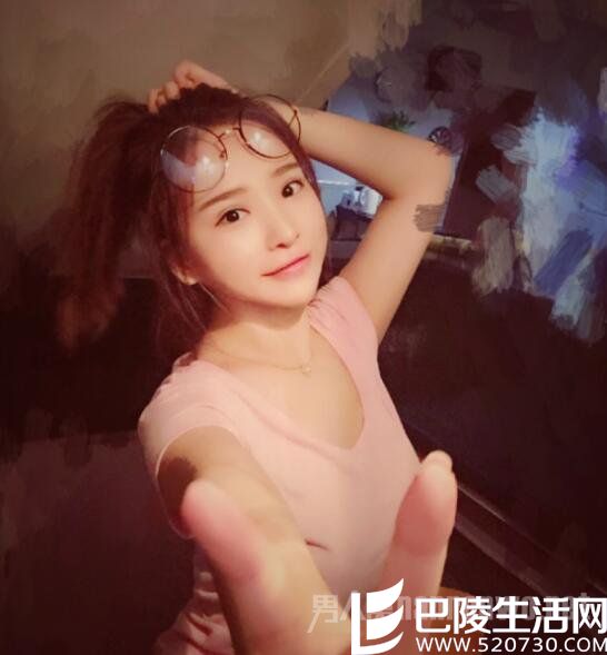 李嘉艾资料背景